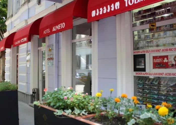 Almeto Hotel & Rooms